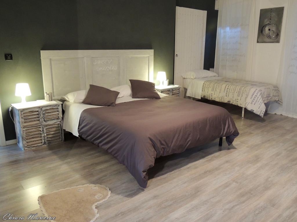 La Casa Del Colonnello Hotel Vercelli Eksteriør billede